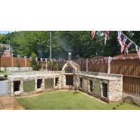 How to build a DIY Outdoor Kitchen with Traditional Wood-Fired Oven