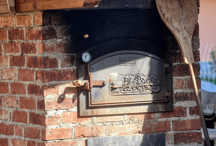 refractory materials used for building wood fired ovens
